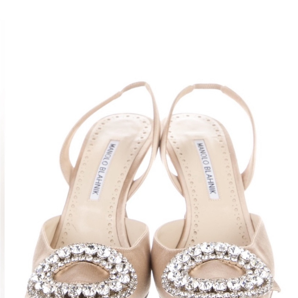 ❌❌SOLD❌❌✨Manolo Blahnik Crystal Heels ✨ - Picture 4 of 16